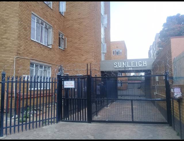 3 BEDROOM FLAT FOR SALE IN SUNNYSIDE